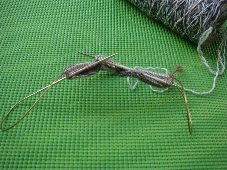 用環(huán)針織領(lǐng)口和袖口 - 七月.荷風(fēng) - 水殿風(fēng)來