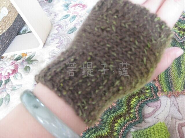 虹----莎拉七彩線小披肩 - 菩提子.蓮 - 菩提子.蓮