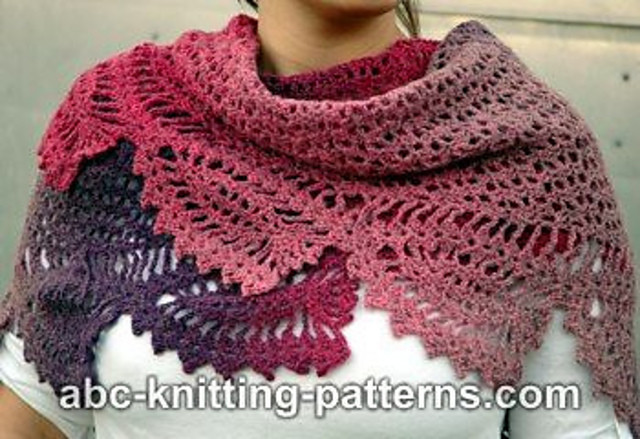 Tulip Reverie Shawl by Elaine Phillips - Daliute -