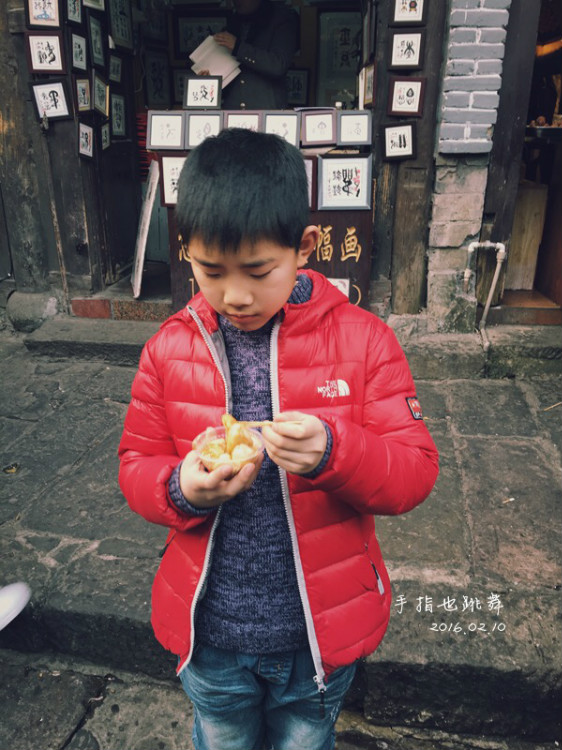 【走走聊聊拍拍】不吃辣不看江的重慶行DAY2——渣滓洞、白公館與磁器口 - 手指也跳舞 - 跳舞姐姐的手工莊園