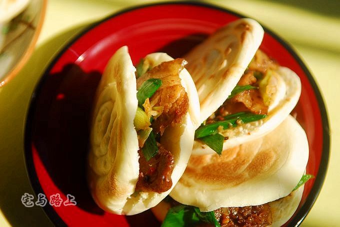 嗷嗷好吃的回鍋肉夾饃