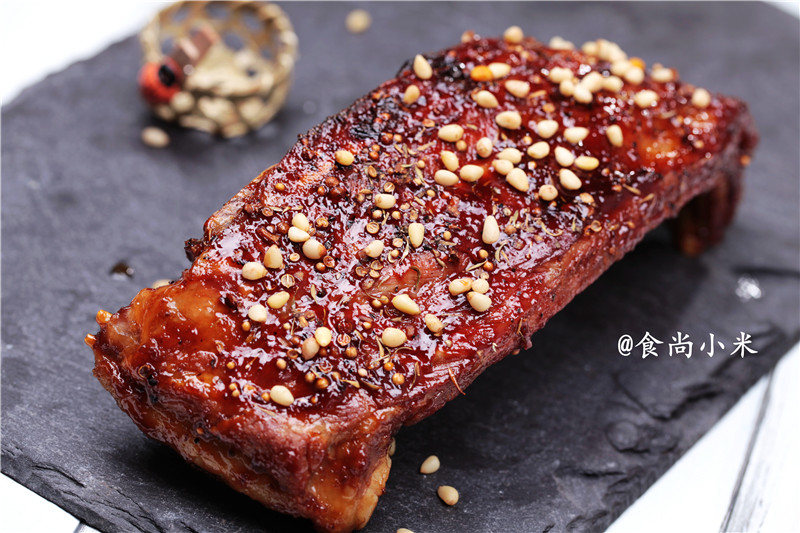 推薦一道好吃到吮指的大菜---蜜汁烤大排