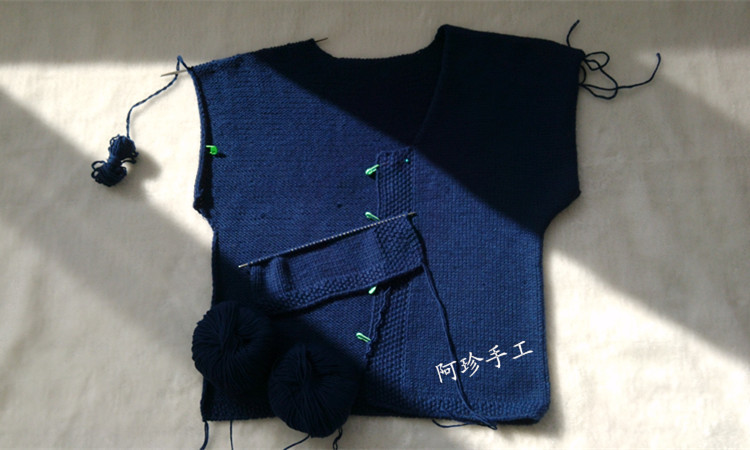 【阿珍手工】藍(lán)玫-馬甲外套—九色鹿9212美麗諾 - 阿珍 - 阿珍手工編織