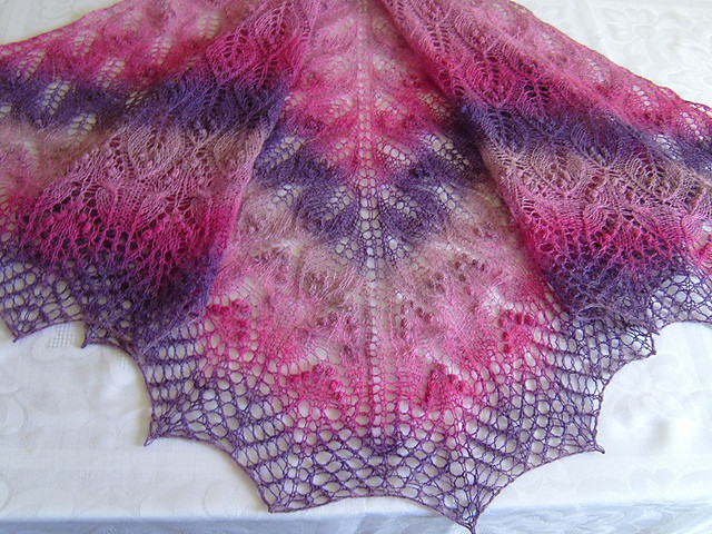 WAVY LEAVES AND BUTTERFLIES SHAWL（蝶舞）譯文【披肩】 - 雨楓 - 雨楓的編織生活
