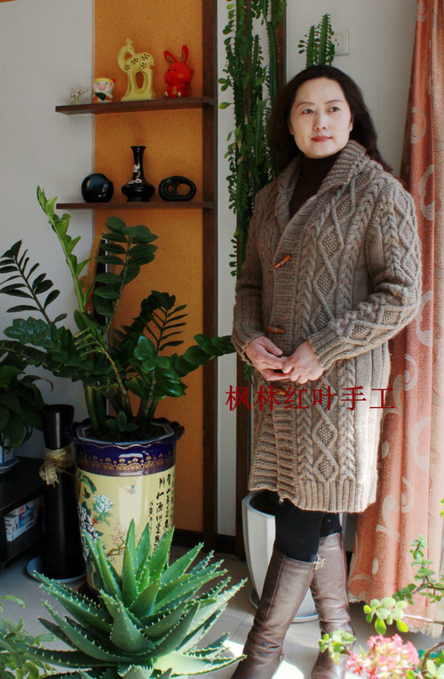 卡其色棒針中長款毛衣外套（原創(chuàng)） - 楓林紅葉 -                 楓林紅葉