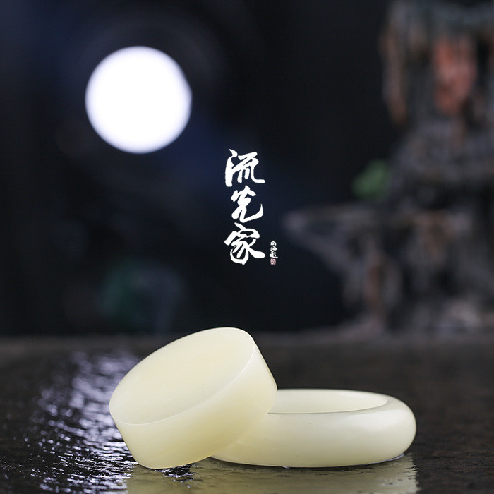 蜜蠟 - choiyoba - 卑塵    縷