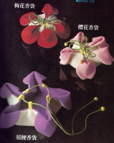 鉤針——精致小香袋——可做零錢包 - choiyoba - 卑塵    縷